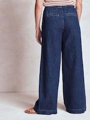 Calças jeans com cordão Boden - Imagem 3 de 7