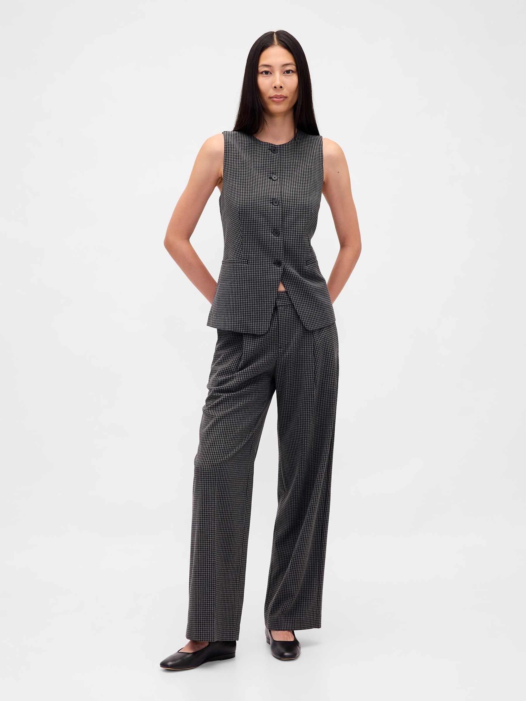 Buy Gap Grey 365 Low Waist Pleated Trousers from the Next UK
