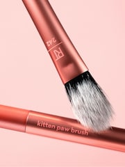Real Techniques Brightening Concealer Makeup Brush - Image 4 of 5