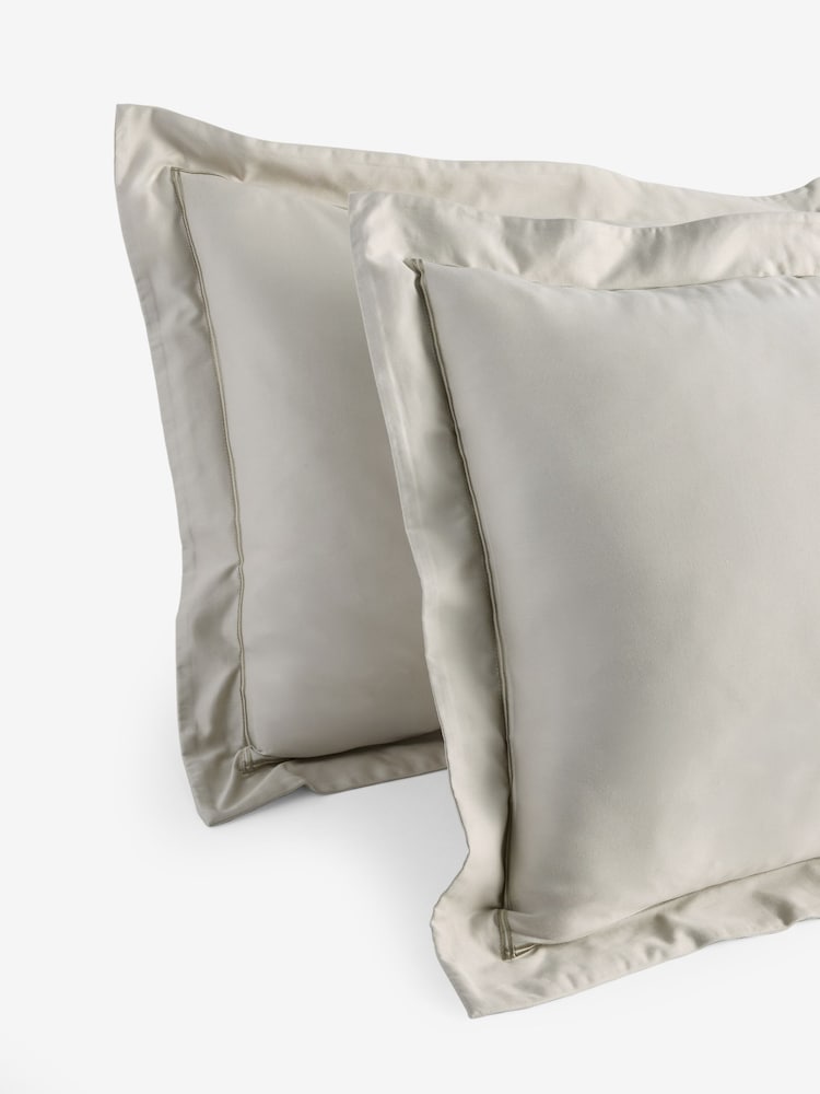 Set of 2 Grey Silver N. Premium 600 Thread Count Sateen Pillowcases - Image 3 of 3