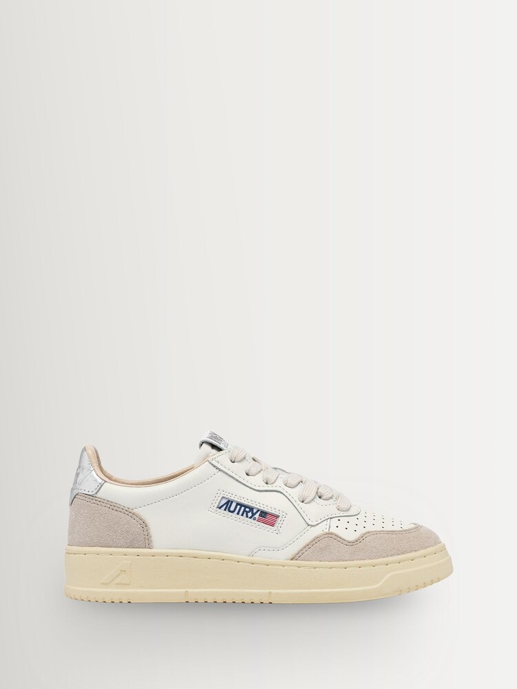 Off White - AUTRY Medalist Low-sko til dame - Bilde 1 av 6
