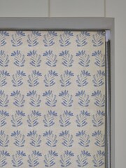 Blue Ready Made Blackout Bathroom/Kitchen Leaf Print Roller Blinds - Image 4 of 6