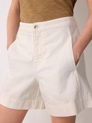 Jigsaw Cream Finton Denim Seam Detail Shorts - Image 5 of 6