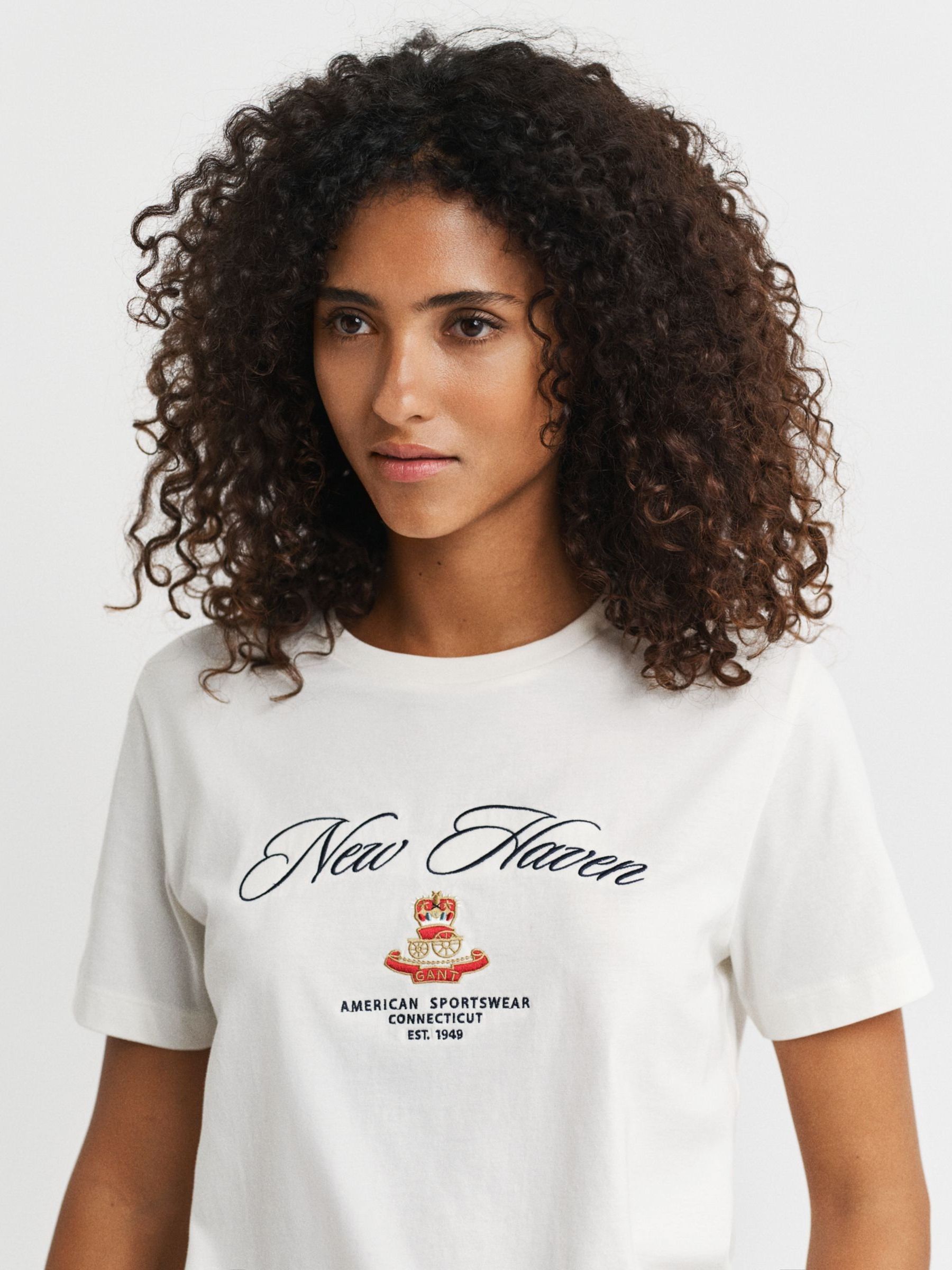 buy-gant-white-embroidered-crest-logo-t-shirt-from-next-gibraltar