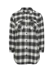Negro - Yours Curve Check Shacket - Imagen 5 de 5
