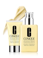 Clinique Dramatically Different Duo: Lotion Worth 77 - Image 3 of 7