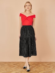 Vermelho - Blusa Yumi Jersey Cotton Bardot com detalhe de nó - Imagem 3 de 4