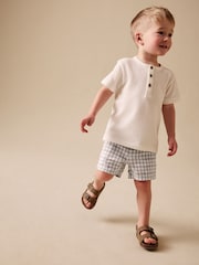 Pastel Gingham - شورت تشينو من مزيج الكتان (3 أشهر - 7 سنوات) - صورة 2 من 4