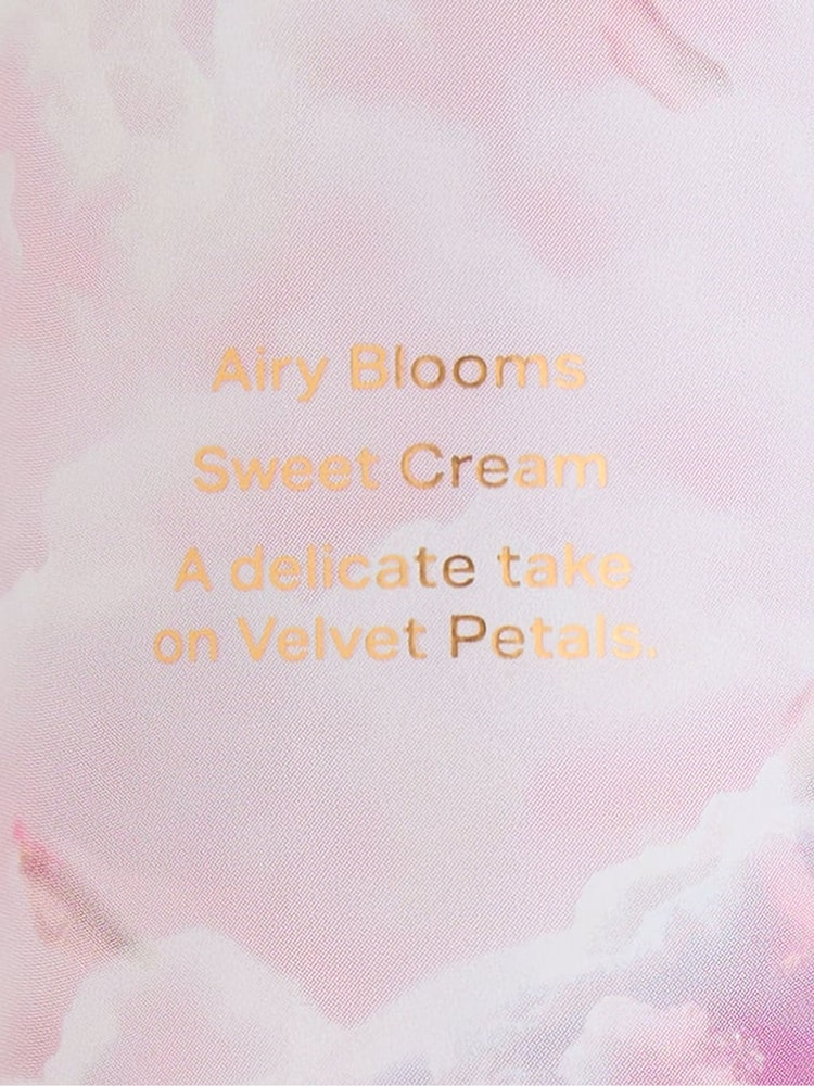 Victoria's Secret Velvet Petals Daydream Body Mist 250ml - Image 3 of 3