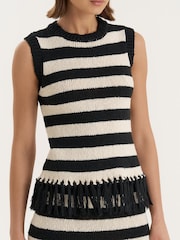 4th & Reckless Cream Striped Sleeveless Knitted Tassel Trim Top - Image 5 of 6