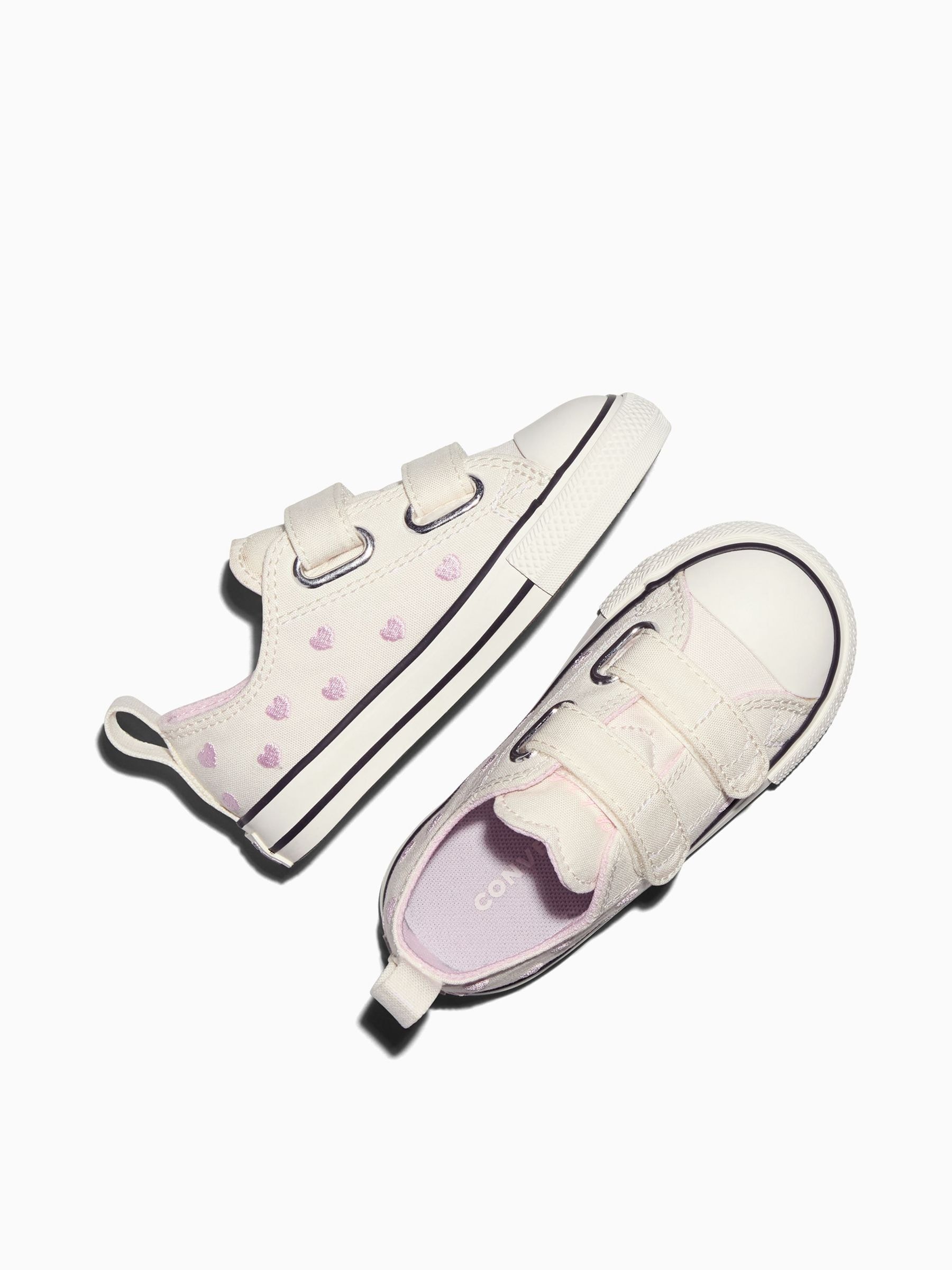 Buy Converse White Chuck Taylor Toddler Heart 1V Trainers from