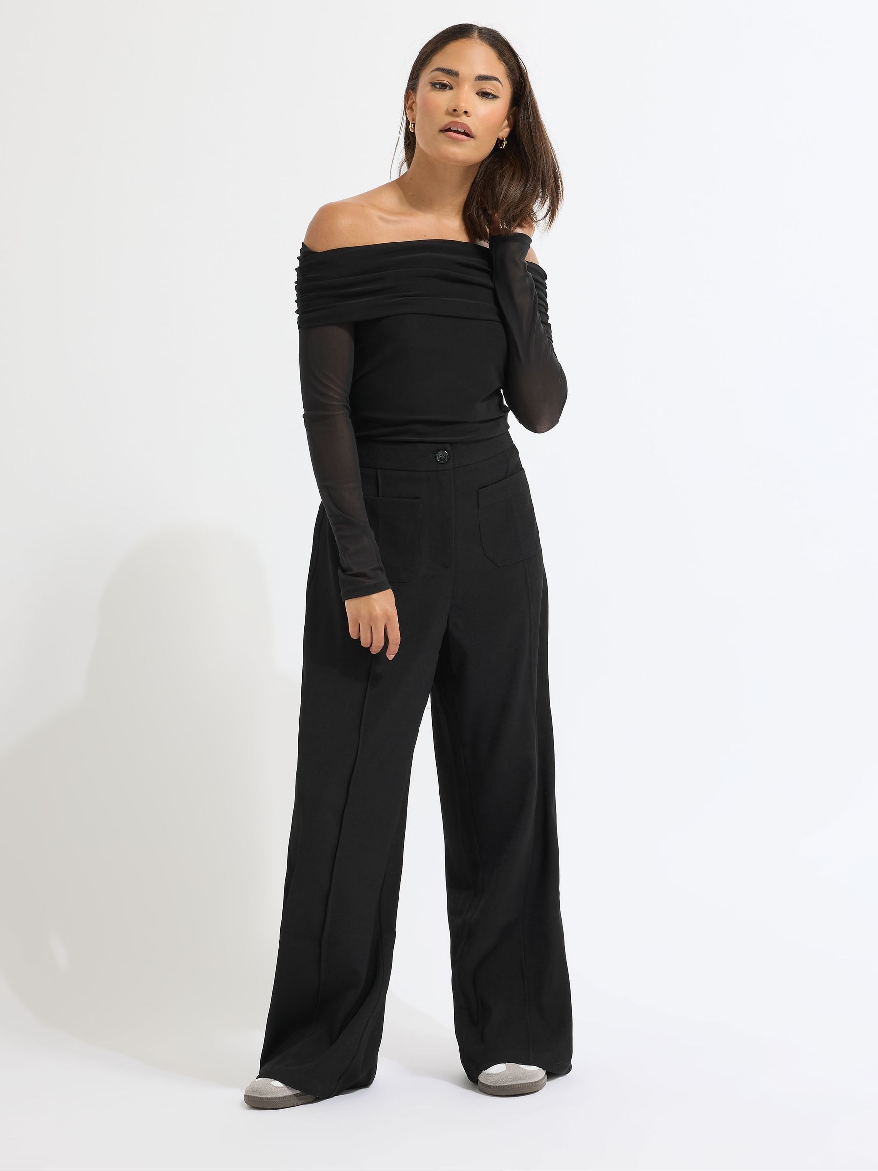 Pixiegirl Petite Women's Black Front Pocket Wide Leg Trousers