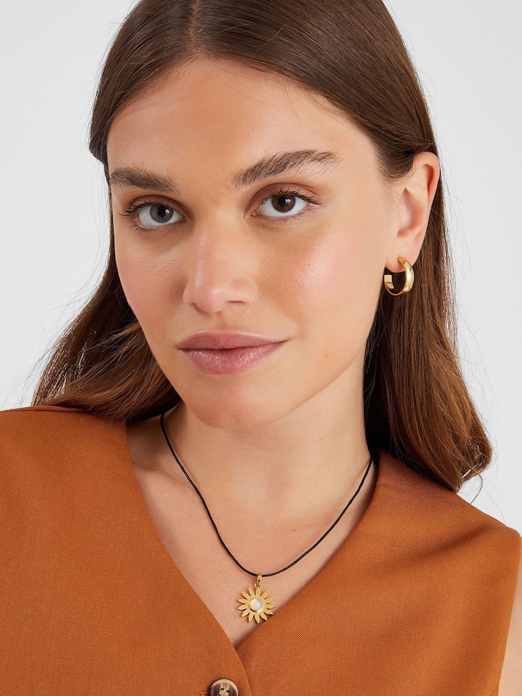 Accessorize Sun Pendant Cord Necklace - Imagen 3 de 3
