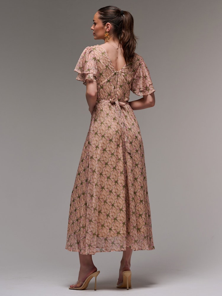 Vestido longo de chiffon com mangas de anjo e camadas Jolie Moi - Imagem 2 de 6