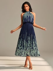 Jolie Moi Mirrored Chiffon Pleated Maxi Dress - Bild 1 von 6