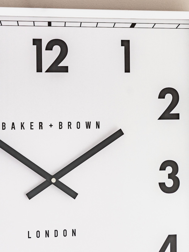 Gallery Home Chrome Pinehurst Wall Clock - Image 6 of 6