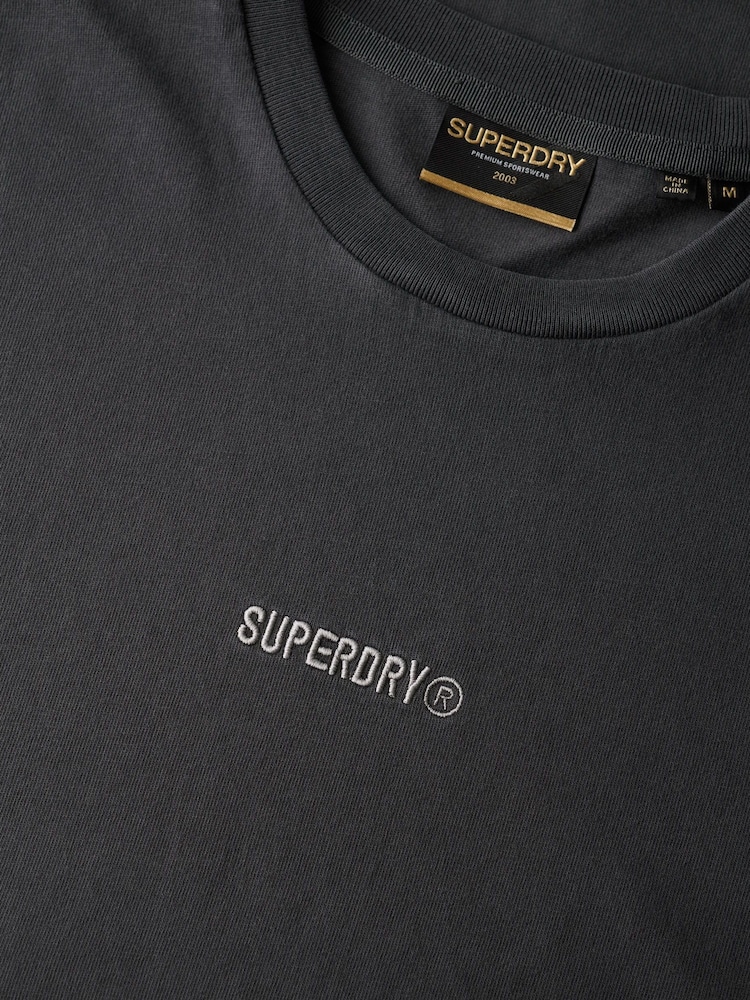 Camiseta Superdry Oversized com Micro Logo - Imagem 4 de 4