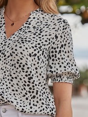 Sosandar White Spot Print Shirred Cuff Blouse - Image 3 of 4