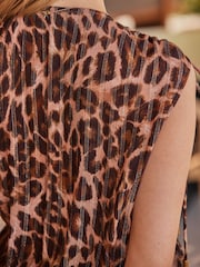 Blusa envolvente Sosandar Metallic com estampa de leopardo e pregas Crinkle - Imagem 5 de 5