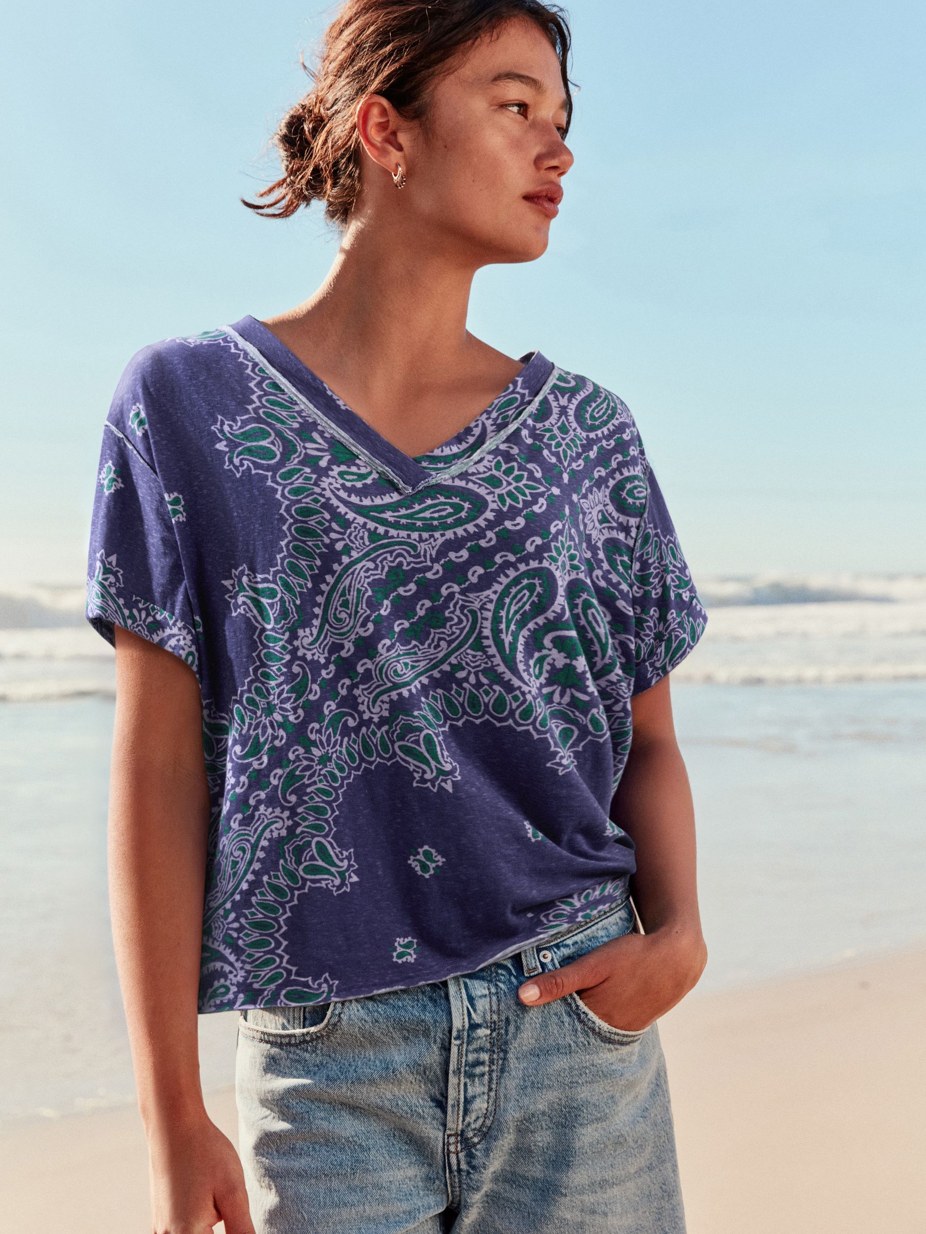Buy Purple Bandana Print Look Short Sleeve V-Neck T-Shirt from