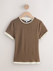 Şokolad Qəhvəyi - Qısa Qollu Çoxqatlı Büzməli Yaxalı Futbolka - 8şəkildən 6 şəkil