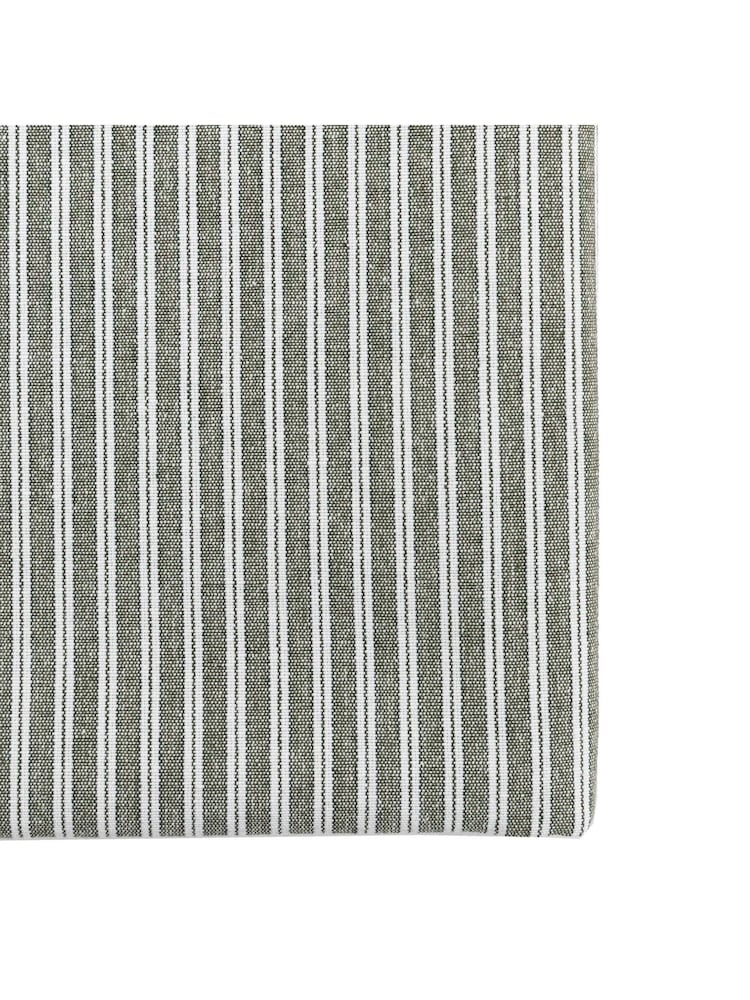 Gallery Home Green Woodland Festive Stripe Table 180cm - Image 3 of 3