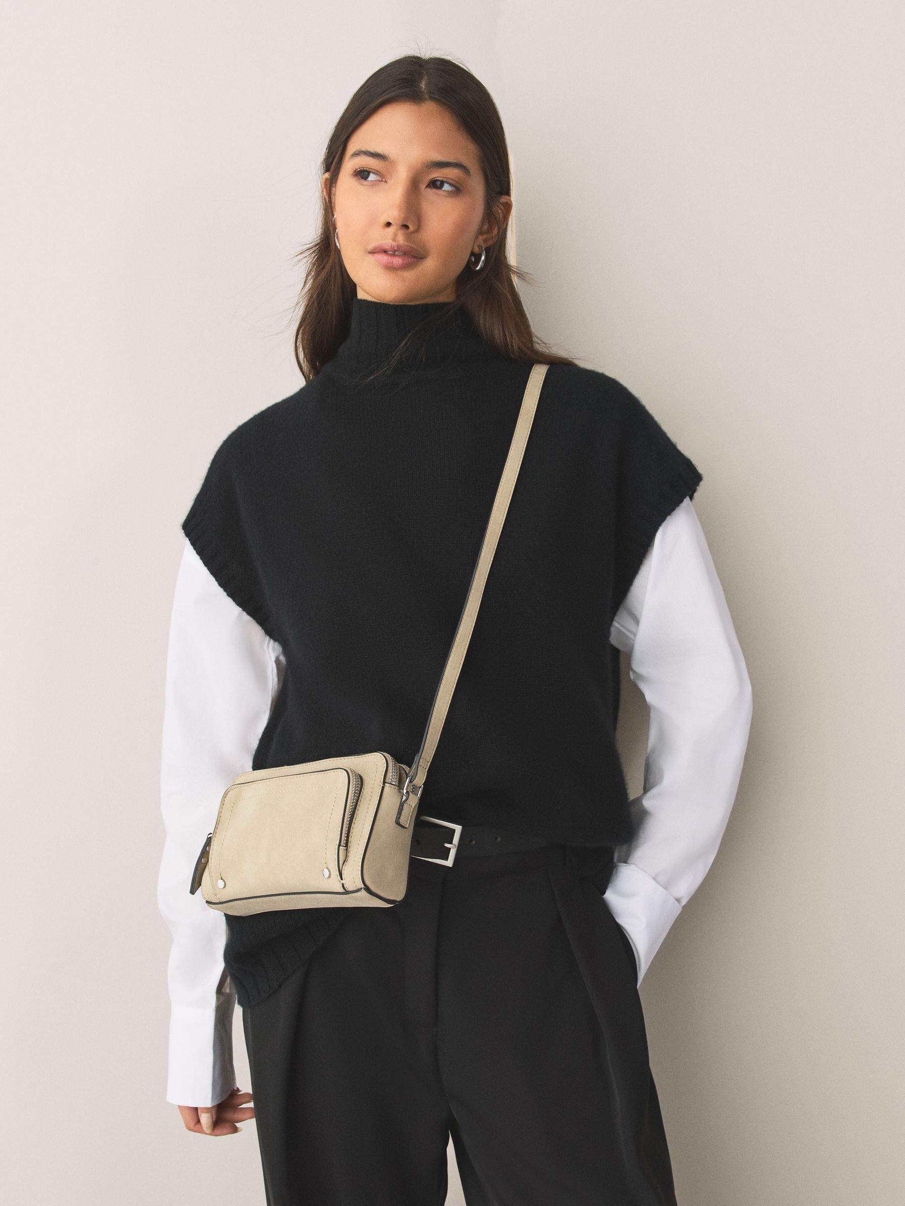 Comprar Pedra - Bolsa transversal de camurça sintética com zíper