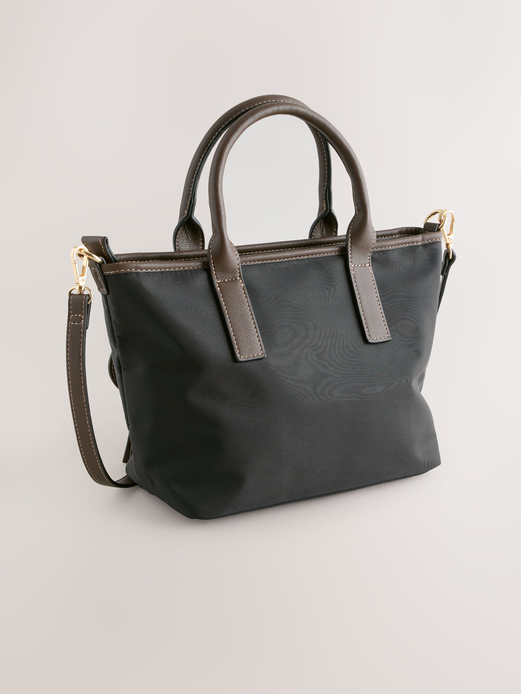 EYELETS NYLON TOTE BAG (BLACK) 3206B バッグ Large Matte Nylon Tote - Black | James Perse Los Angeles