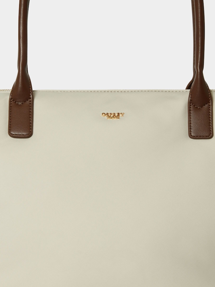 Osprey London Black The Voyage Nylon Weekender Bag - Image 5 of 5