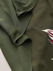 أخضر كاجي طبعة زهور - فستان طويل بتصميم كاب - صورة 7 من 7