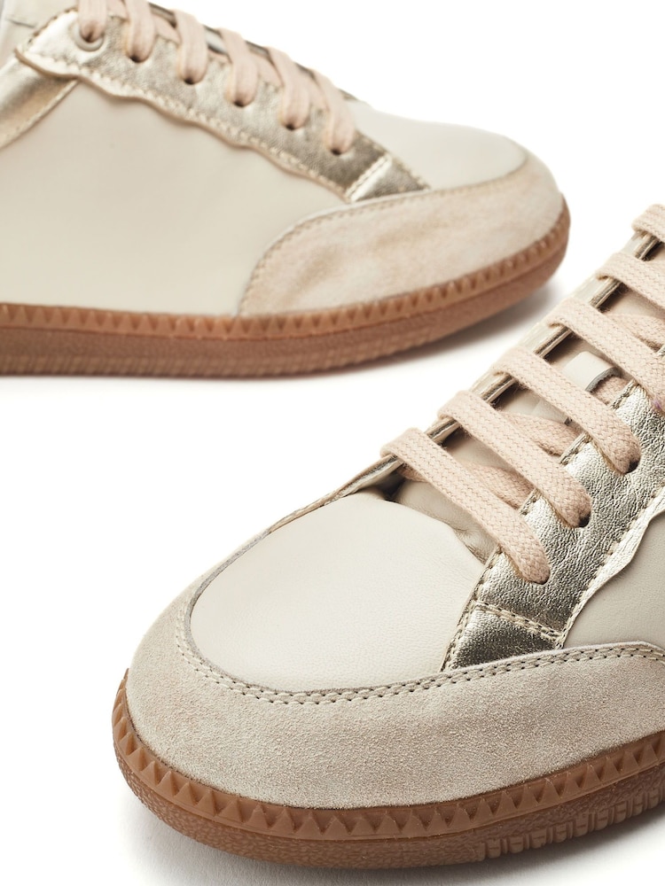 Moda in Pelle Alnmouth Scalloped Lace-Up Trainers - Image 4 of 4