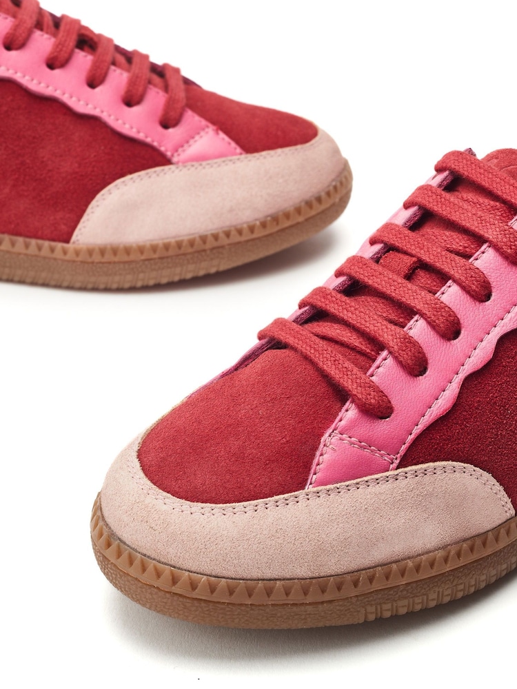 Moda in Pelle Alnmouth Scalloped Lace-Up Trainers - Image 4 of 4