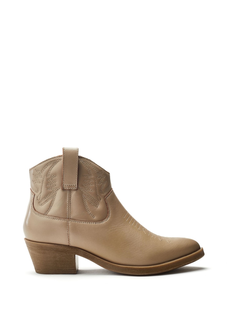 Moda in Pelle Bracknell Low Ankle Western Boots - Image 1 of 4