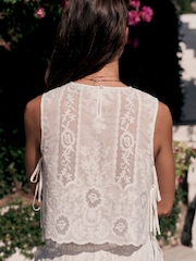 أبيض - Lace Embroidered Shell Top - Image 3 of 3