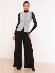 Lipsy Black/White Fringe Detail Longline Buttoned Stripe Smart Knitted Waistcoat - Image 4 of 5