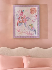 جدارية بإطار مُورّد ومطرَّزة بتفاصيل طيور - Image 1 of 6