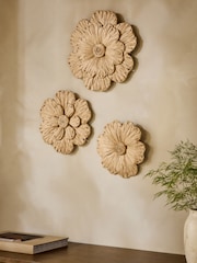 Set of 3 Woven Paper Flower Plaques Wall Art - תמונה 1 מתוך 1