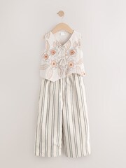 لون محايد - طقم صدرية مطرزة وبنطلون بأرجل واسعة (3-16سنة) - صورة 6 من 9