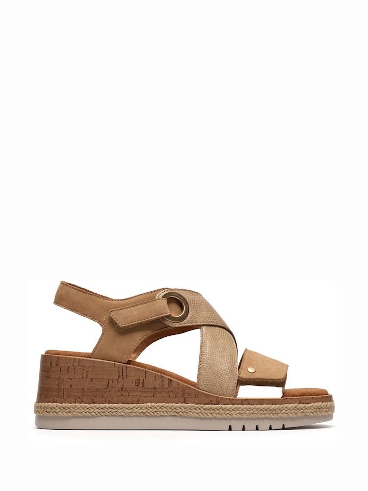 Brun - Clarks Kidiki Sun Sandals - Image 1 de 6