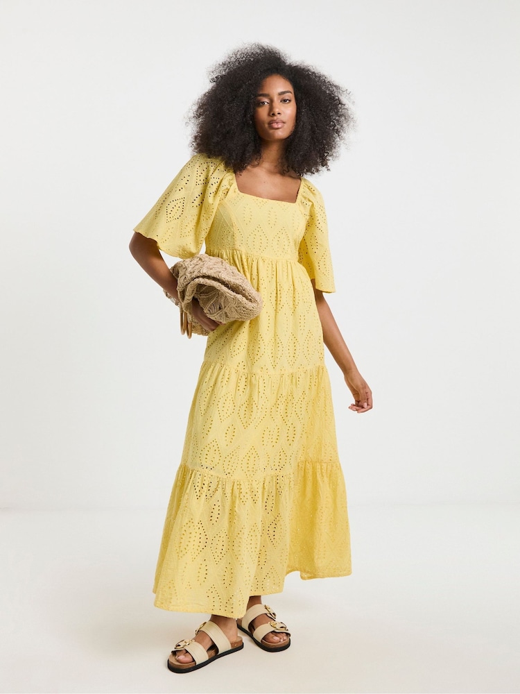 Simply Be Broderie Tiered Maxi Dress - صورة 2 من 4