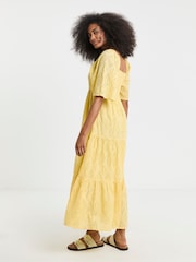 Simply Be Broderie Tiered Maxi Dress - صورة 3 من 4