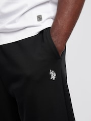 أسود - U.S. Polo Assn. Mens Smart Interlock Joggers - صورة 4 من 7