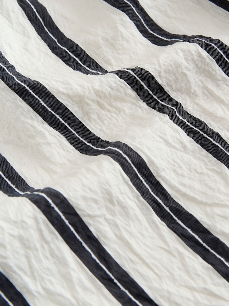 Ecru/marineblauw gestreept - Crinkle Textured Midi Skirt - Afbeelding 7 van 7 Ecru/marineblauw gestreept - Crinkle Textured Midi Skirt - Afbeelding 7 van 7