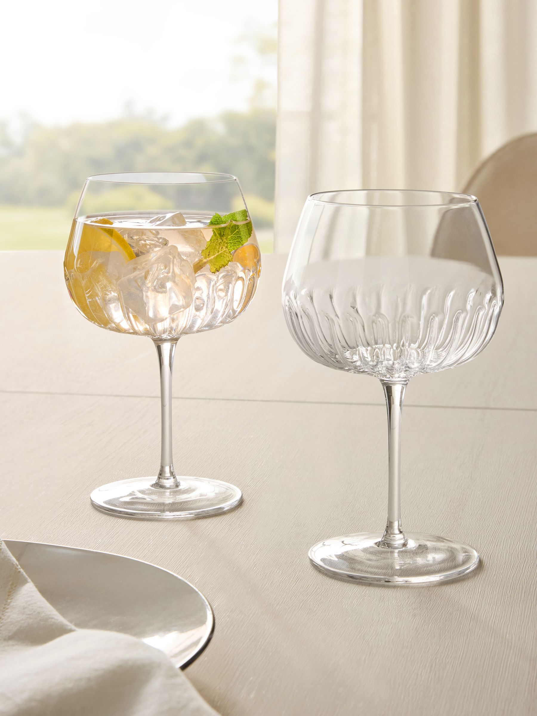 Kaufen Sie Rosa Gin-Gläser im 2er-Set bei Next Deutschland