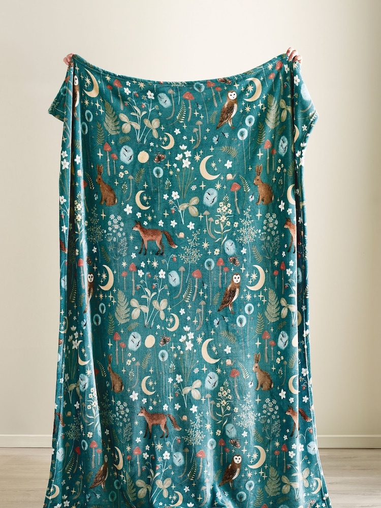 Catherine Lansfield Forest Green Enchanted Twilight Animals Cosy Blanket Throw - Image 3 of 3