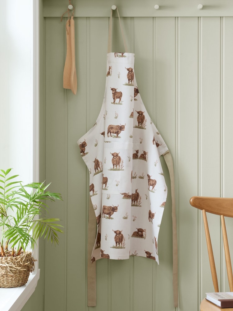 Catherine Lansfield Natural Angus Highland Cow Cotton Kitchen Adult Apron - Image 1 of 3 Catherine Lansfield Natural Angus Highland Cow Cotton Kitchen Adult Apron - Image 1 of 3