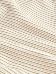 B by Ted Baker Λευκό Ολόσωμο μαγιό με έναν ώμο και έλεγχο κοιλιάς - Εικόνα 10 από 10