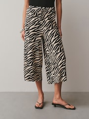 Black/Ecru Zebra Jersey Culottes - Image 3 of 7