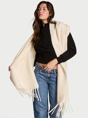 Victoria's Secret Swan Cream Cosy Blanket Scarf - Image 2 of 3