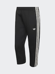 adidas Originals Black 3-Stripe Capri Trousers - Image 7 of 7